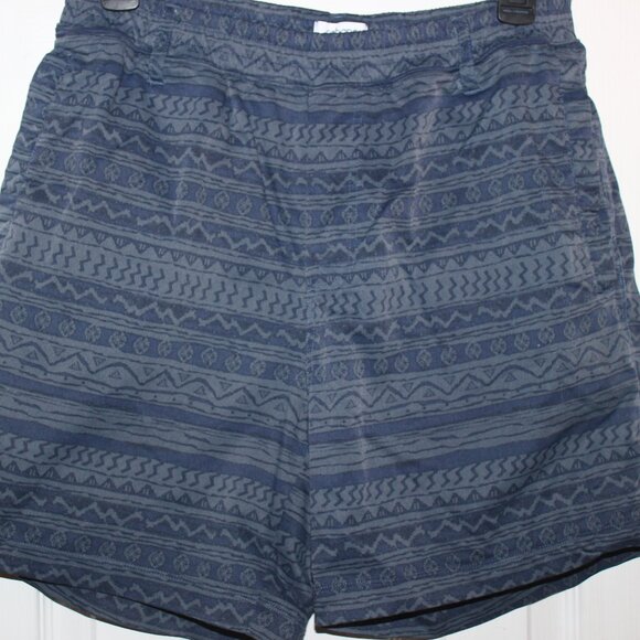 Cabana by Crown & Ivy Shorts | Aztec print | Sz Small - Picture 2 of 9